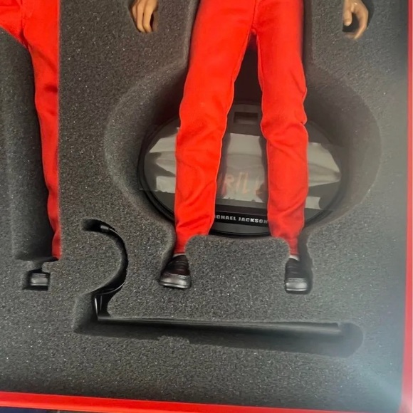 MICHAEL JACKSON Thriller 1/6 Action Figure - Picture 8 of 15